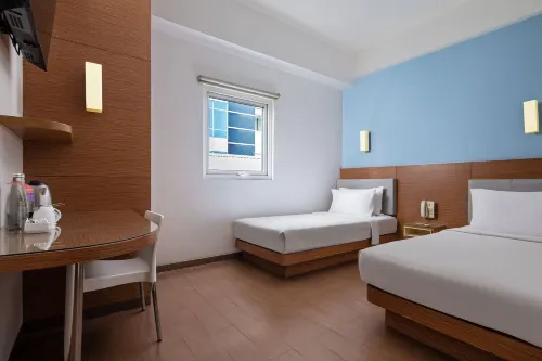 Amaris Hotel Pancoran Photos