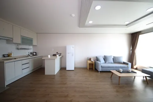 Hotel Aroha Rooms Photos