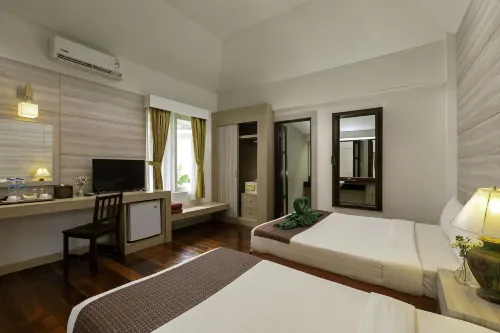 Nakara Long Beach Resort Номера Photos