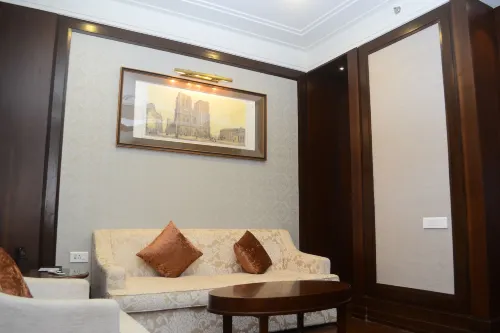 Sheraton Grand Palace Indore Rooms Photos