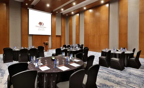 DoubleTree by Hilton Resort & Spa Marjan Island Fasilitas Bisnis Photos