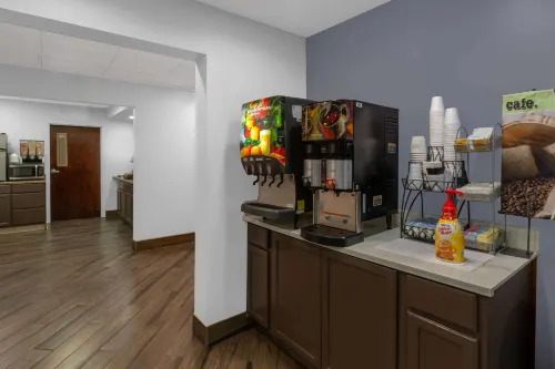 Microtel Inn & Suites by Wyndham BWI Airport Baltimore Mahlzeiten Photos