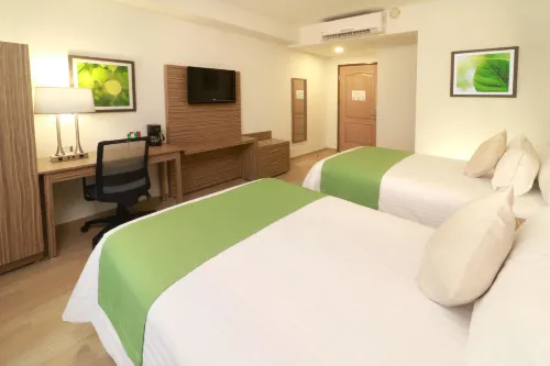 Wyndham Garden Monterrey Valle Real Rooms Photos