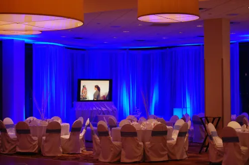 DoubleTree by Hilton Chicago - North Shore Conference Center Ruokailu Photos