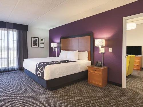 La Quinta Inn & Suites by Wyndham Miami Airport East Zimmer Photos