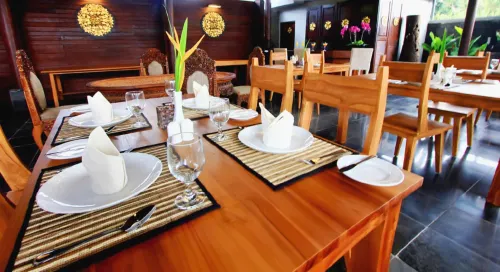 Ubud Raya Boutique Hotel Ăn uống Photos