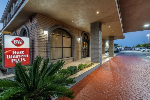 Best Western Plus South Bay Hotel Exterior Photos