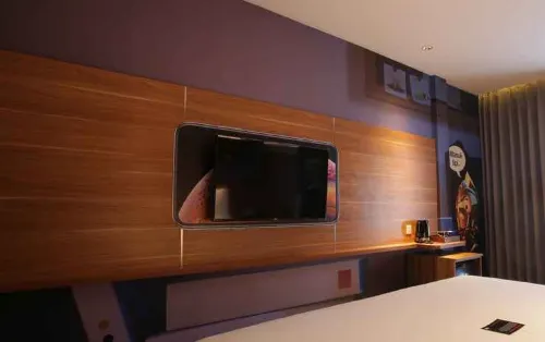 Creative RestArt Hotel by Damn I Love Indonesia الغرف Photos