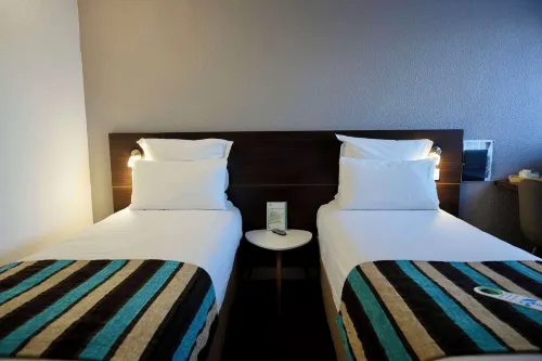 Sure Hotel by Best Western Biarritz Aeroport Huoneet Photos