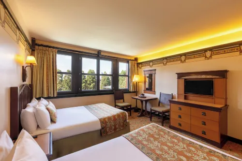 Disney Sequoia Lodge Photos