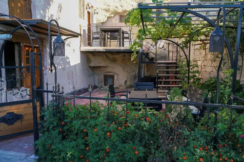 Azalea Terrace Cave Hotel Exterior Photos