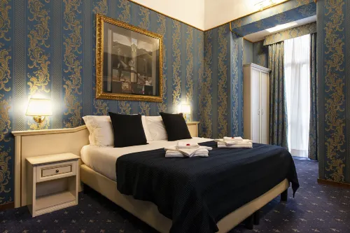Canova Rooms in Spanish Steps Featured Photos