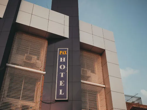 Pax Hotel Jakarta Exterior Photos