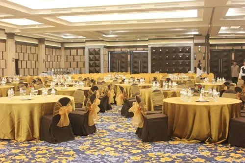 Plaza Inn Kendari Ristorazione Photos