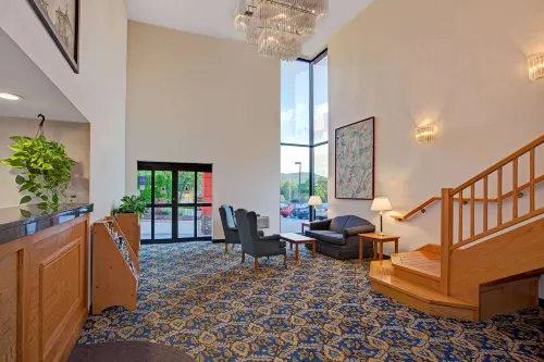 Super 8 by Wyndham Mahwah Public Areas Photos