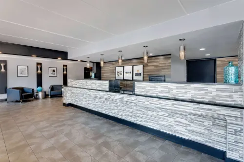 Travelodge by Wyndham College Park Espaces publics Photos