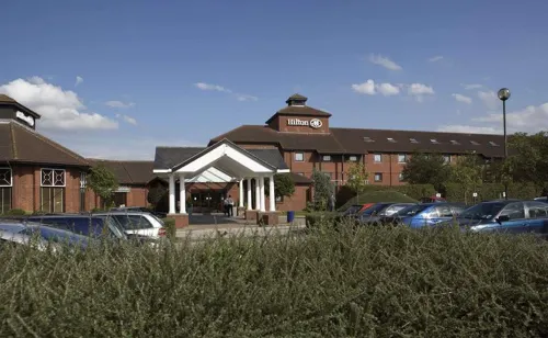Hilton East Midlands Airport Exterior Photos