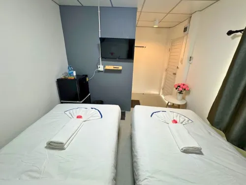 Cheap N Clean Budget Accommodation Photos