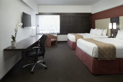 Hotel Ruby Foo's Photos