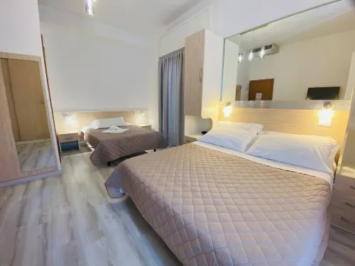 Hotel Butterfly Wellness & Spa Kamar Photos