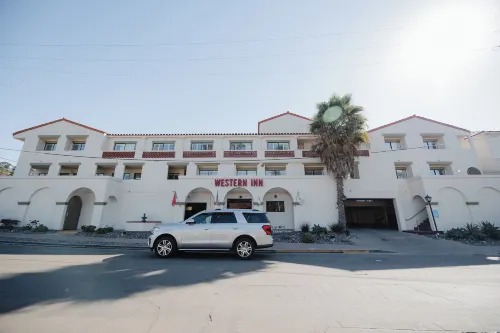 Old Town Western Inn Exterior Photos