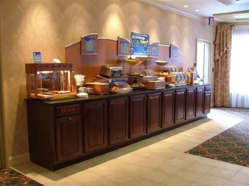 Holiday Inn Express & Suites Chester-Monroe-Goshen Ăn uống Photos