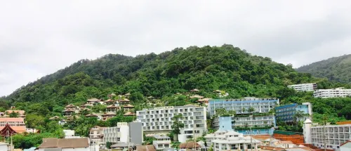 7Q Patong Beach Hotel À proximité de l'hôtel Photos