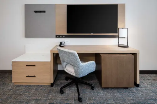 Hyatt Place Bakersfield Rooms Photos