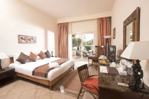 Swiss Inn Pyramids Golf Resort Photos