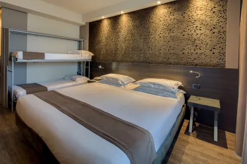 Best Western Plus Hotel Farnese Rooms Photos