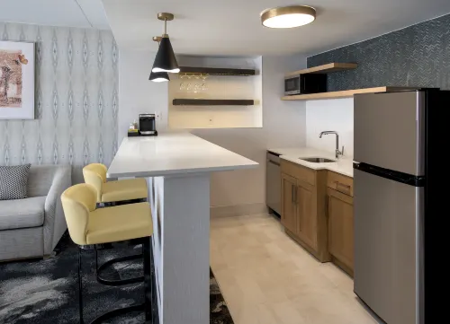 DoubleTree by Hilton Poughkeepsie, NY Rooms Photos