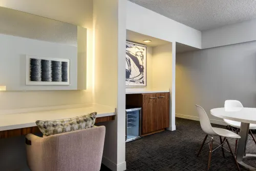 Renaissance Palm Springs Hotel Rooms Photos