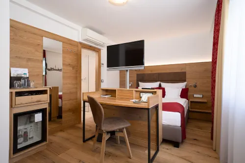 Park Hotel Laim Photos