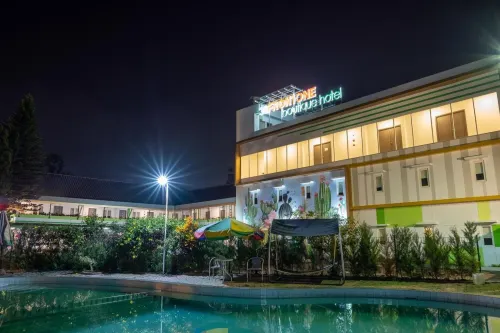 Three Eight Front One Boutique Batu Malang Relaksasi & Rekreasi Photos
