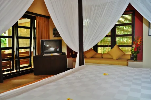 Villa Sabandari Photos
