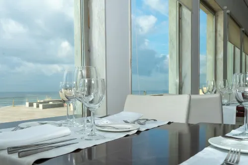 Golden Tulip Porto Gaia Hotel Restauration Photos