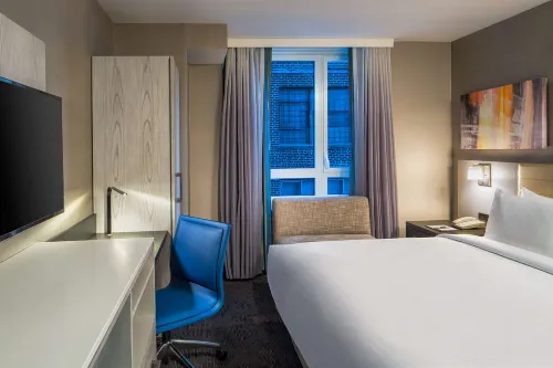 Doubletree by Hilton New York Times Square West Rooms Photos