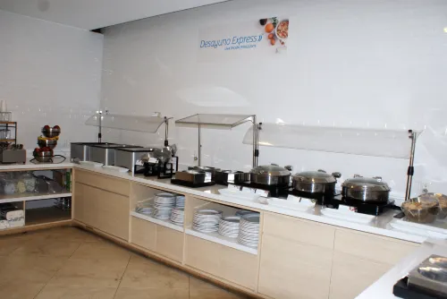 Holiday Inn Express Mexico Santa Fe Restauration Photos