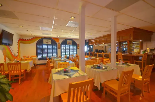 Best Western Plus South Bay Hotel Dining Photos