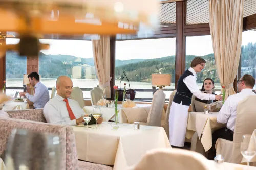 Maritim TitiseeHotel Titisee-Neustadt Restauration Photos