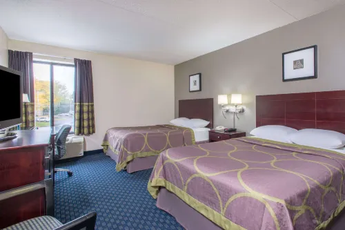 Super 8 by Wyndham Liverpool/Syracuse North Airport Photos
