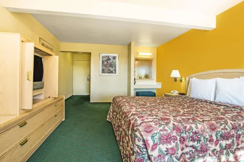 Travelodge by Wyndham Turlock Zimmer Photos