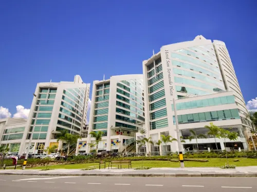 Hotel San Fernando Plaza Exterior Photos