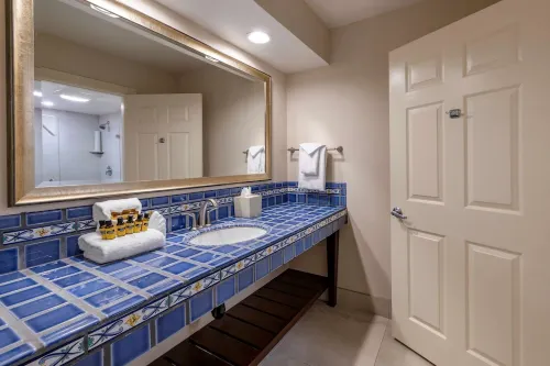 Best Western Plus Island Palms Hotel & Marina Rooms Photos