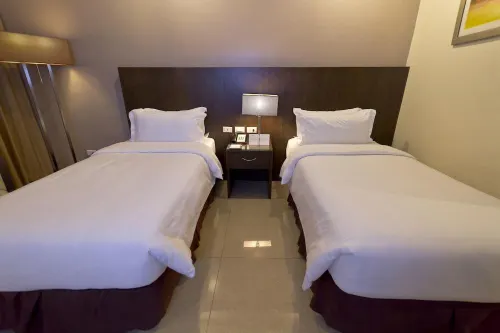 Mandarin Plaza Hotel Rooms Photos
