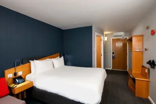 Holiday Inn Express Taunton East Rooms Photos