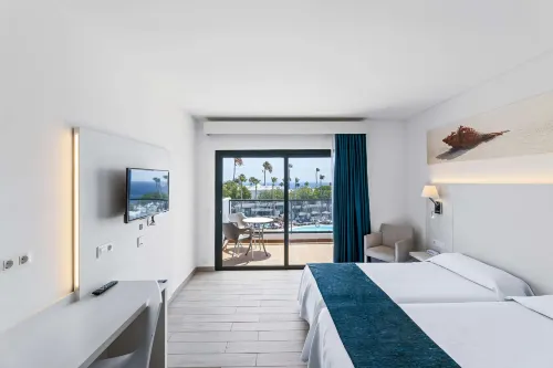 Hotel THB Flora Camere Photos