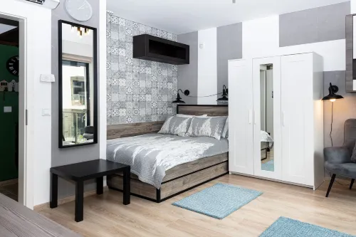 Elisabeth Downtown Apartments by UrbanRent Photos