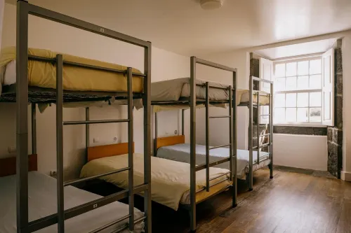 Azores Youth Hostels - Pico Zimmer Photos