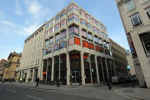 easyHotel Liverpool Exterior Photos